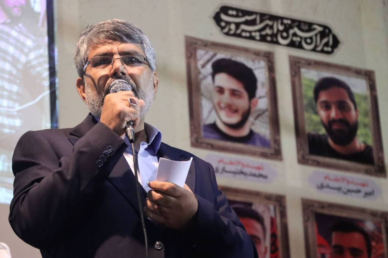 بسیج مردمی و مدیریت شهری در منطقه ۴ برای مراسم وداع رهبر شهید آمادهسازی میزبانی ۱۰۰ هزار زائر و جذب خادمان محلی
