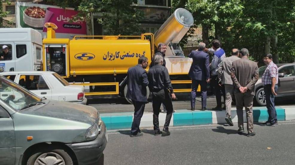 افزوده شدن ماشین چندمنظوره خدمات شهری به ناوگان شهرداری منطقه یک