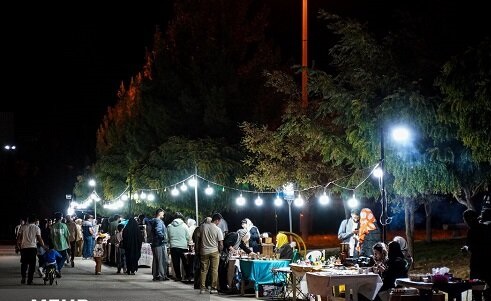 ساماندهی دستفروشان محور ۱۵ خرداد تهران در دستور کار پلیس تهران