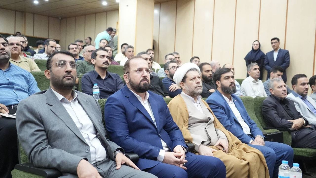 برگزاری کارگاه آموزشی قوانین و مقررات تخلفات اداری ویژه کارشناسان منطقه۹