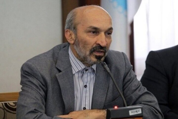 بینظمی و عدم حضور اساتید غیر قابل اغماض است