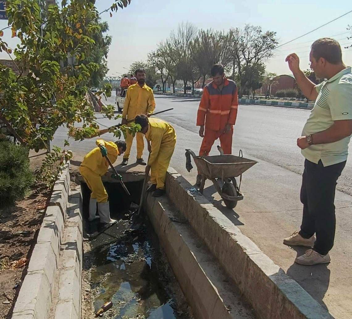  وقتی شهر در آرامش روز تعطیل است