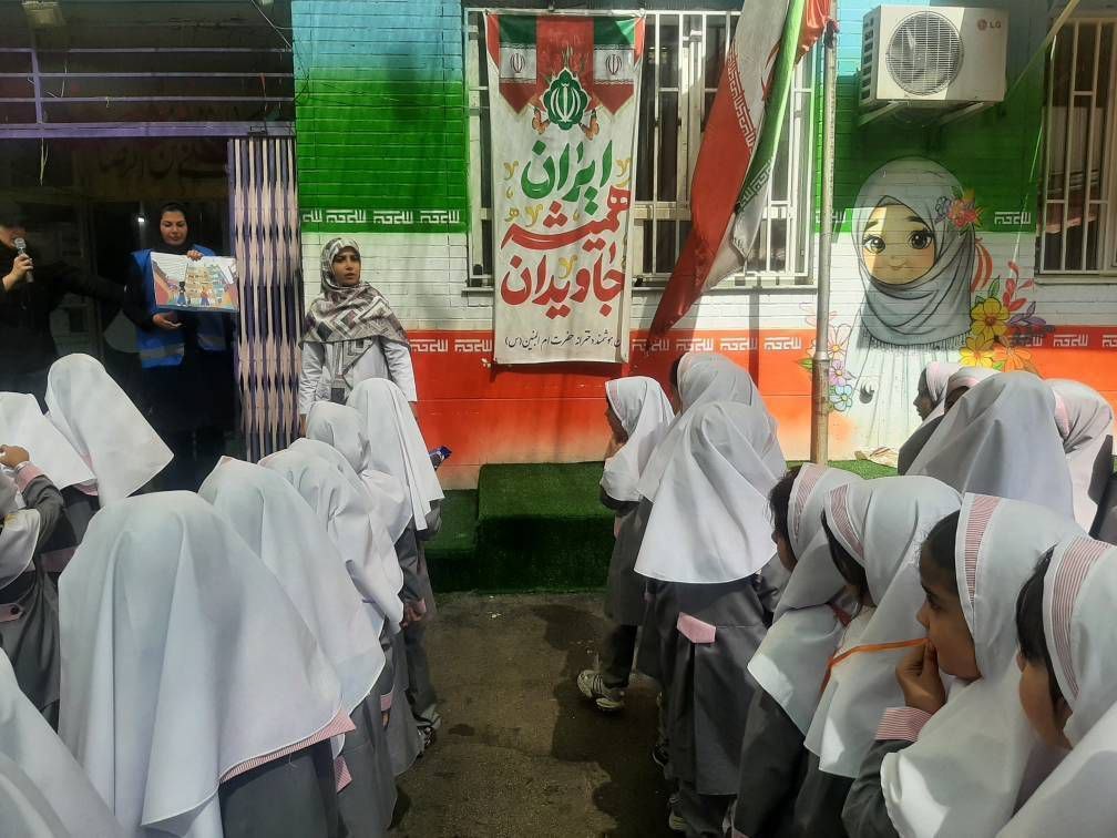 آموزش تفکیک پسماند و ترویج فرهنگ «نوماند» به دانشآموزان منطقه۱۴